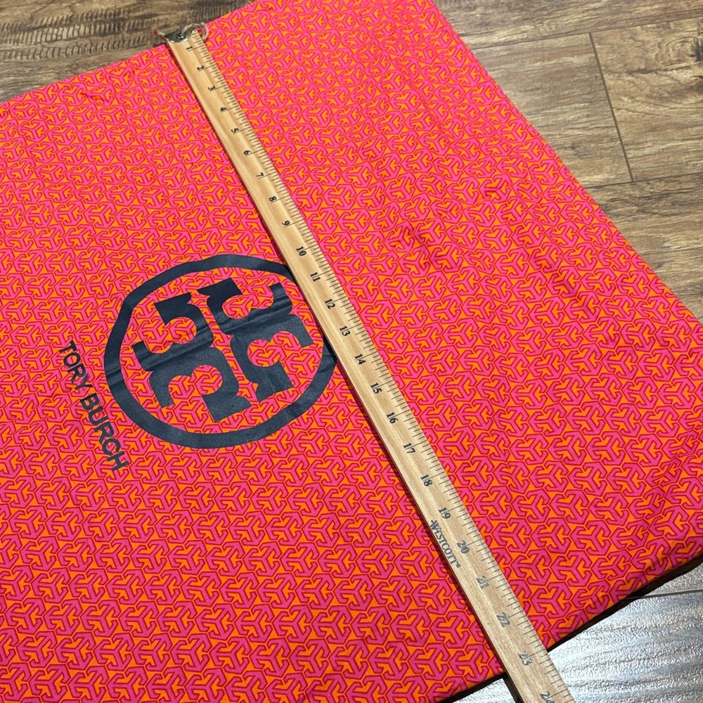 Tory Burch Red Patterned Bag - Picture 5 of 7